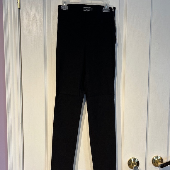 Black Dress Pants - Size 00 - Picture 1 of 3